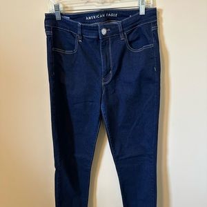 Plain high rise American Eagle Jeans!